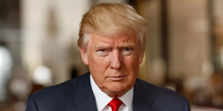 Трамп обещает ввести дополнительные пошлины для стран, поддерживающих БРИКС