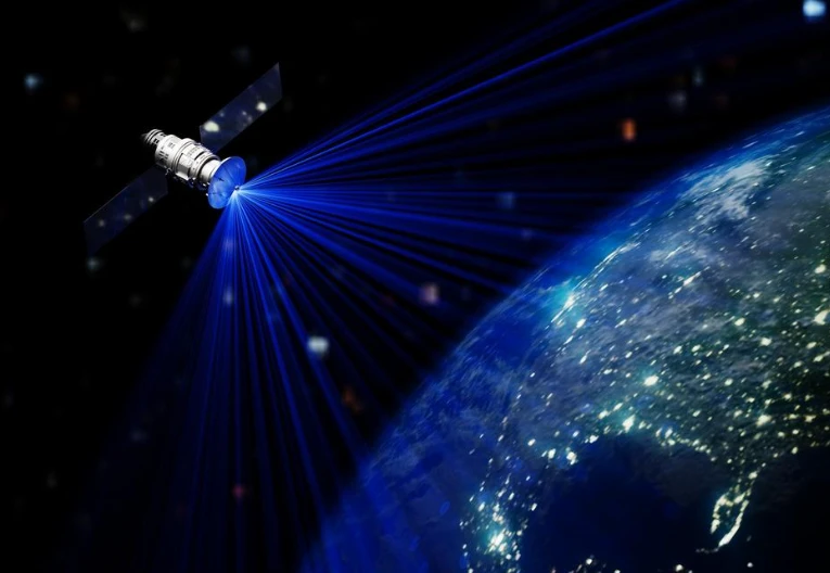 Amazon запускает первые спутники Kuiper составив конкуренцию Starlink